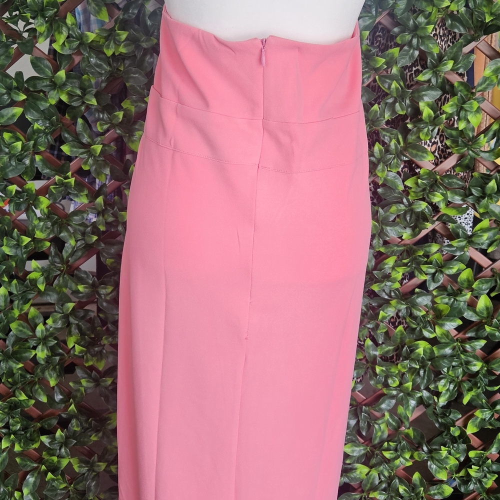 Elegant Pink Women's Skirt